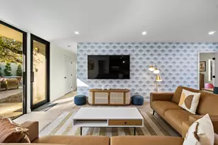 130 W Racquet Club Rd, Palm Springs, CA 92262 - Photo 5