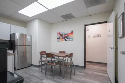 2825 E Tahquitz Canyon Way E, Palm Springs, CA 92262 - Photo 45