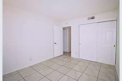 433 W Bradshaw Lane #53, Palm Springs, CA 92262 - Photo 17