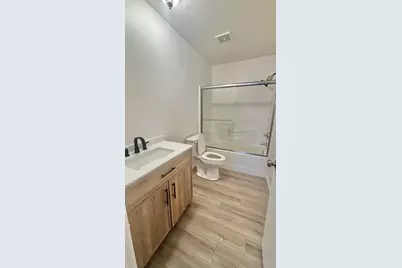 51555 Eisenhower Drive, La Quinta, CA 92253 - Photo 21