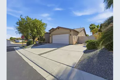 64099 Olympic Mountain Avenue, Desert Hot Springs, CA 92240 - Photo 9