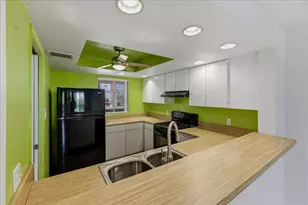 453 E Via Escuela, Palm Springs, CA 92262 - Photo 11