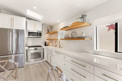 37 El Paseo Street, Newport Beach, CA 92663 - Photo 17