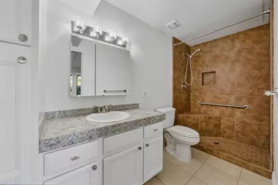 1100 E Amado Road #15D1, Palm Springs, CA 92262 - Photo 15