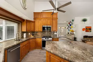 374 Links Dr, Palm Desert, CA 92211 - Photo 27