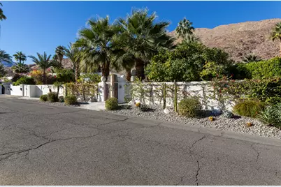 1755 S Mesa Drive, Palm Springs, CA 92264 - Photo 5