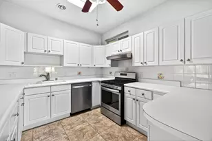 38703 Bel Air Dr, Cathedral City, CA 92234 - Photo 9