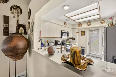 218 Desert Falls Drive E, Palm Desert, CA 92211 - Photo 7