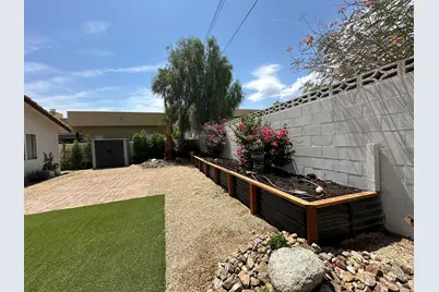 54445 Avenida Alvarado, La Quinta, CA 92253 - Photo 25