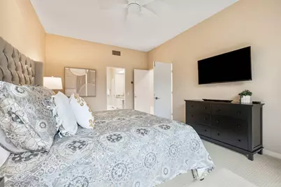 526 Desert Holly Drive, Palm Desert, CA 92211 - Photo 37