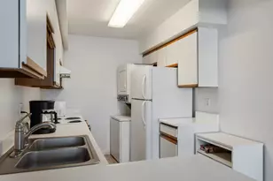 351 N Hermosa Dr, Palm Springs, CA 92262 - Photo 11