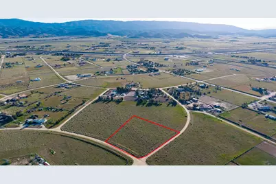 252 Eaglefall Avenue, Fairmont, CA 93536 - Photo 1