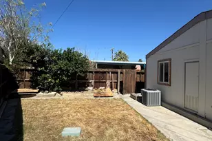 33261 Westchester Dr, Thousand Palms, CA 92276 - Photo 9