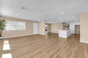 39163 Warm Springs Dr, Palm Desert, CA 92260 - Photo 11