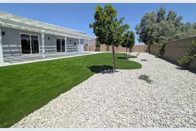 30100 San Joaquin Drive, Cathedral City, CA 92234 - Photo 25