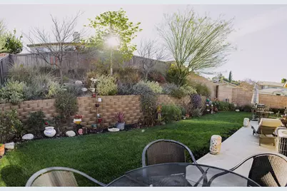 11669 Minckler Circle, Yucaipa, CA 92399 - Photo 9