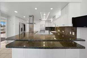 899 Island Dr, Rancho Mirage, CA 92270 - Photo 15