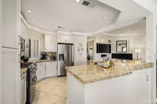 38819 Wisteria Dr, Palm Desert, CA 92211 - Photo 15