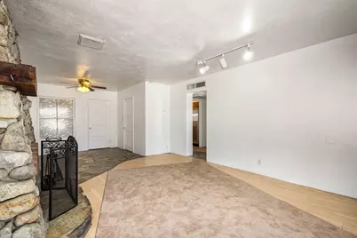 3933 E Calle San Antonio, Palm Springs, CA 92264 - Photo 11