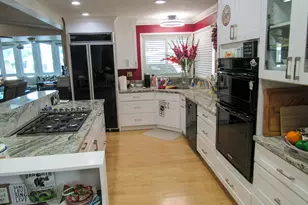 38820 Desert Greens Dr E, Palm Desert, CA 92260 - Photo 9