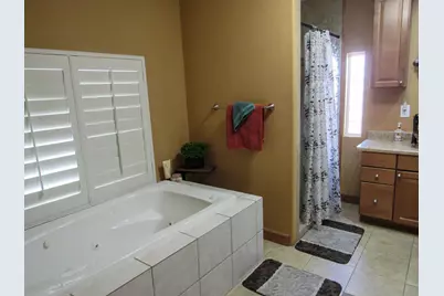 39237 Desert Greens Drive E, Palm Desert, CA 92260 - Photo 19