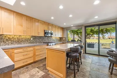 44 San Sebastian Drive, Rancho Mirage, CA 92270 - Photo 17