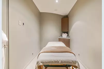 2400 Southridge Drive, Palm Springs, CA 92264 - Photo 35