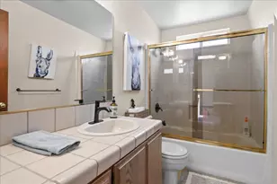 43289 Shasta Rd, Big Bear Lake, CA 92315 - Photo 15