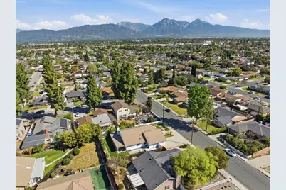 1369 Washington Avenue, Pomona, CA 91767 - Photo 7