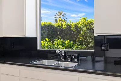 47186 El Agadir, Palm Desert, CA 92260 - Photo 13