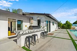 359 W Bon Air Dr, Palm Springs, CA 92262 - Photo 23