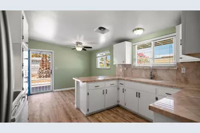 6069 Baileya Avenue, 29 Palms, CA 92277 - Photo 11