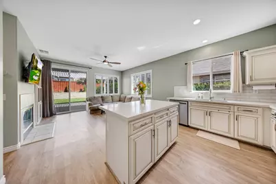 9564 Arborglen Drive, Rancho Cucamonga, CA 91730 - Photo 11