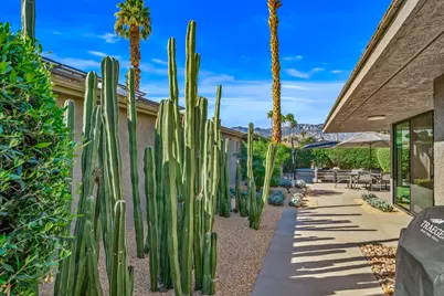 8 Dartmouth Drive, Rancho Mirage, CA 92270 - Photo 73