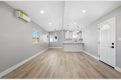 65860 Acoma Avenue, Desert Hot Springs, CA 92240 - Photo 3