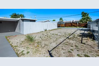 65860 Acoma Avenue, Desert Hot Springs, CA 92240 - Photo 33