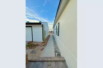 2928 Dione Drive, Thermal, CA 92274 - Photo 11