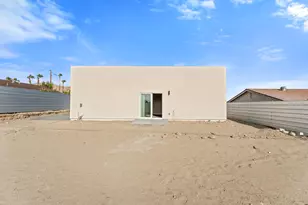 13785 Caliente Dr, Desert Hot Springs, CA 92240 - Photo 21