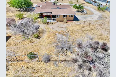 1588 Old Woman Springs Road, Yucca Valley, CA 92284 - Photo 9