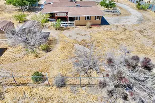 1588 Old Woman Springs Rd, Yucca Valley, CA 92284 - Photo 9