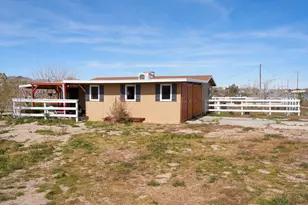 1588 Old Woman Springs Rd, Yucca Valley, CA 92284 - Photo 15