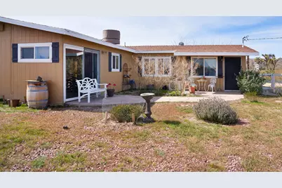 1588 Old Woman Springs Road, Yucca Valley, CA 92284 - Photo 21