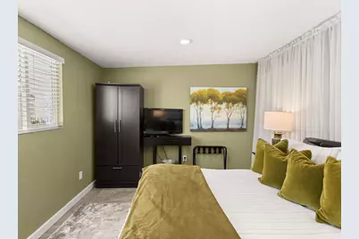 821 S Avenida Evelita, Palm Springs, CA 92264 - Photo 37