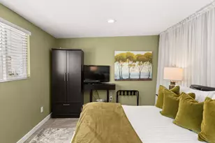 821 S Avenida Evelita, Palm Springs, CA 92264 - Photo 37