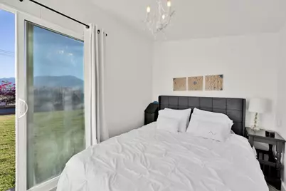 13115 Acacia Avenue, Desert Hot Springs, CA 92240 - Photo 31