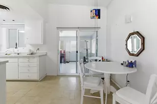 994 Sea Crest Pl, Thermal, CA 92274 - Photo 7