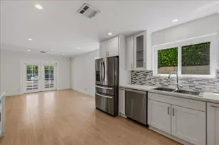 68385 Tortuga Rd, Cathedral City, CA 92234 - Photo 11