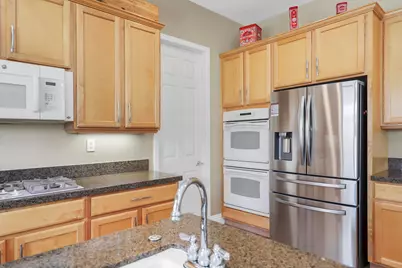 36205 Chagall Court, Cathedral City, CA 92234 - Photo 11
