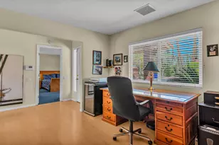 3175 E Loma Vista Cir, Palm Springs, CA 92264 - Photo 15