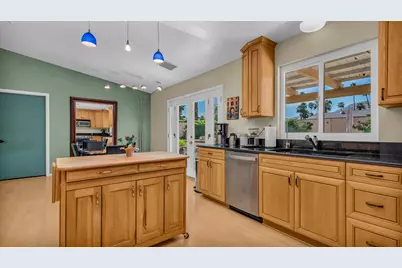3175 E Loma Vista Circle, Palm Springs, CA 92264 - Photo 7